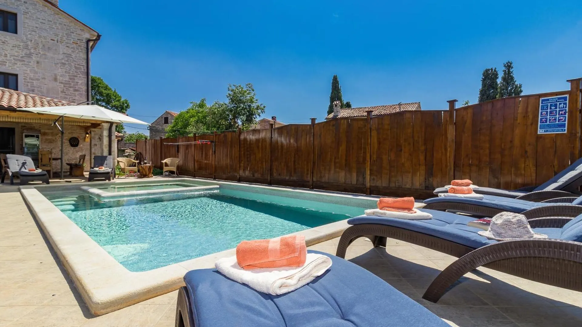Villa Histria, A Wonderfuly And Luxurious Villa Manjadvorci Vakantiehuis